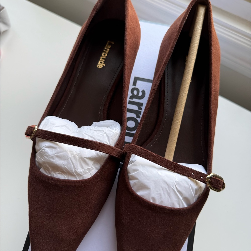 Larroudé Irene Flat - Brown suede size 9 — NEW IN BOX